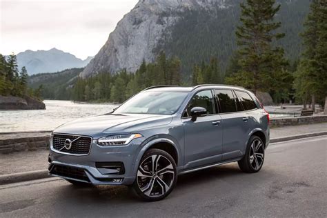 2020 Volvo XC90 Review: An Aging Icon Learns New Tricks | Cars.com