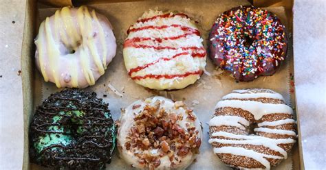 New Duck Donuts offers build-your-own doughnut experience