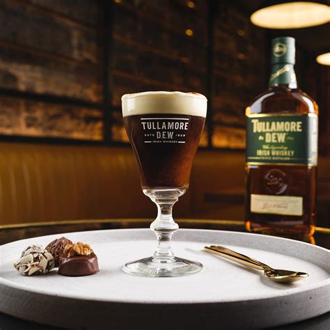 Our Irish whiskey cocktail recipes & serves – Tullamore DEW