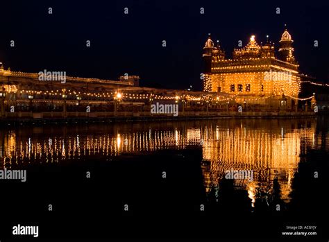 Golden Temple At Night Wallpaper