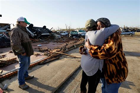 Rolling Fork tornado photos: See damage, aftermath from overnight storm