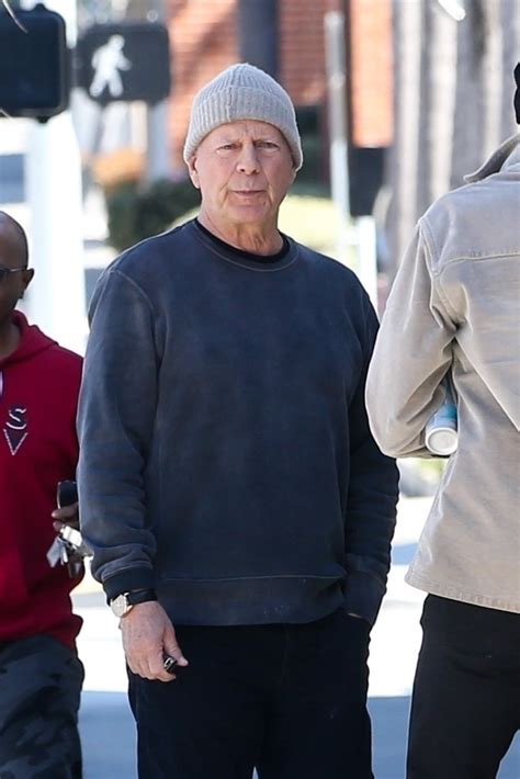 First photos of Bruce Willis since dementia diagnosis