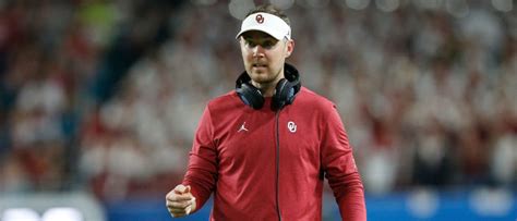 CONTRACT DETAILS: Oklahoma Football Coach Lincoln Riley Gets Massive ...