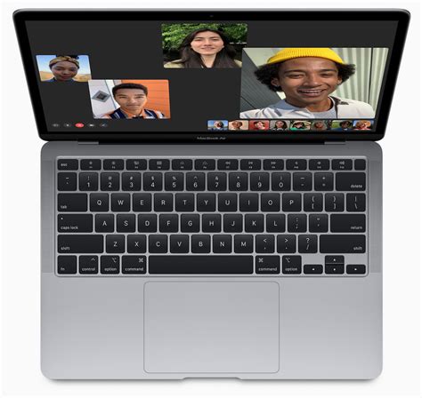 Apple_new-macbook-air-facetime-screen_03182020 | Apple Must