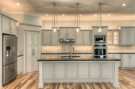 Ranch style home - Traditional - Kitchen - Omaha - by Empire Homes and ...