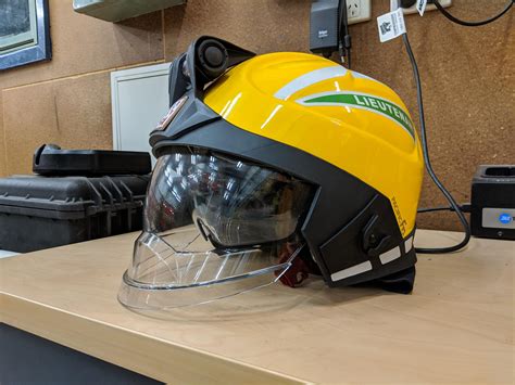 Our new Structural/Search and Rescue helmets (CFA) : r/Firefighting