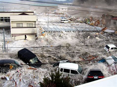 Giant tsunami predicted if unprecedented quake strikes | The Asahi ...