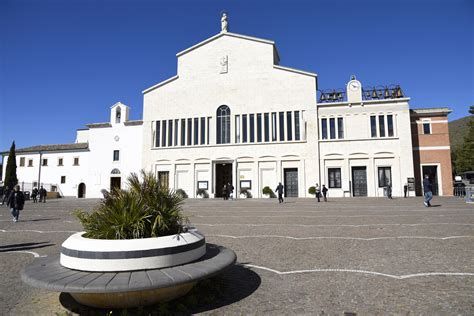 San Giovanni Rotondo - Sanctuary of Santa Maria delle Grazie | Gargano | Geography im Austria-Forum