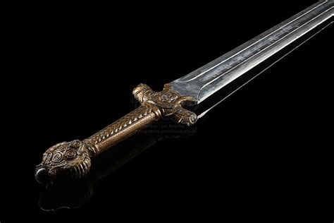 KING ARTHUR (2004) - Hero Excalibur Sword and Scabbard - Current price: £5000