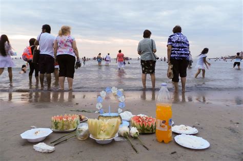 Uruguay Festivals - Sea Goddess Day - Guru'Guay