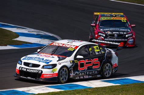 GALLERY: V8 Supercars on track at Pukekohe - Speedcafe