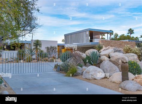 The Kaufmann Desert House in Palm Springs, California was designed by architect Richard Neutra ...