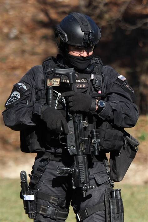 309 best images about SWAT on Pinterest | Military special forces ...