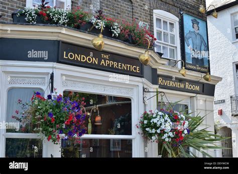 The london apprentice isleworth hi-res stock photography and images - Alamy