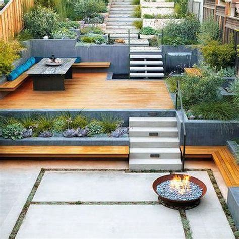 32 Popular Terraced Landscaping Slope Yard Design Ideas - MAGZHOUSE