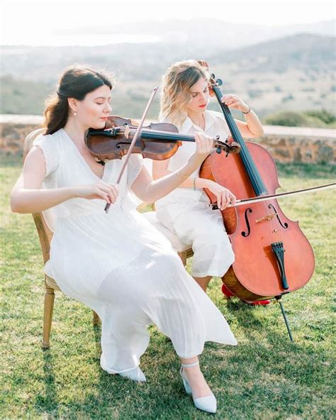 Violin Wedding Songs: 30 The Most Charming Tunes For Your Wedding