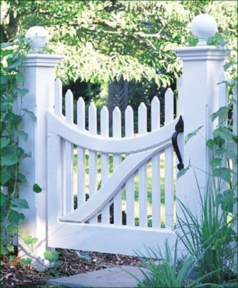 Home Remodeling Improvement Scalloped White Picket Fence - Vinyl Too - Great Design Ideas - HubPages