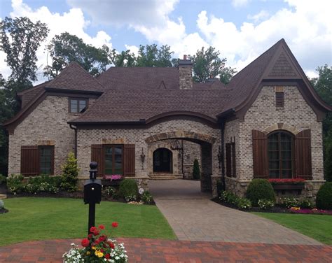 Brick - stone chase Mortar - ivory | Brick exterior house, Exterior brick, House exterior