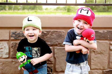 Mario & Luigi Hat pattern by Rachel Moody | Mario and luigi hats, Luigi ...