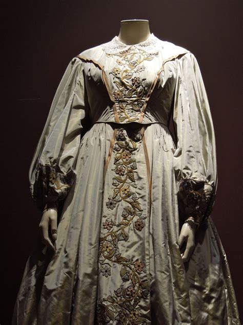 Original Gangs of New York gown on display... | Hollywood Movie Costumes