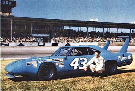 Richard Petty GN Plymouth Superbird 1970 - Gallery - Armando Albano | racersreunion.com