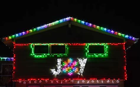 Christmas Lights On Garage 2023 16 Ideas | ZTNews