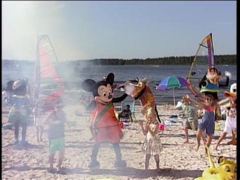 The SATURDAY SIX Looks at DISNEY SING ALONG SONGS – Beach Party at Walt Disney World ...