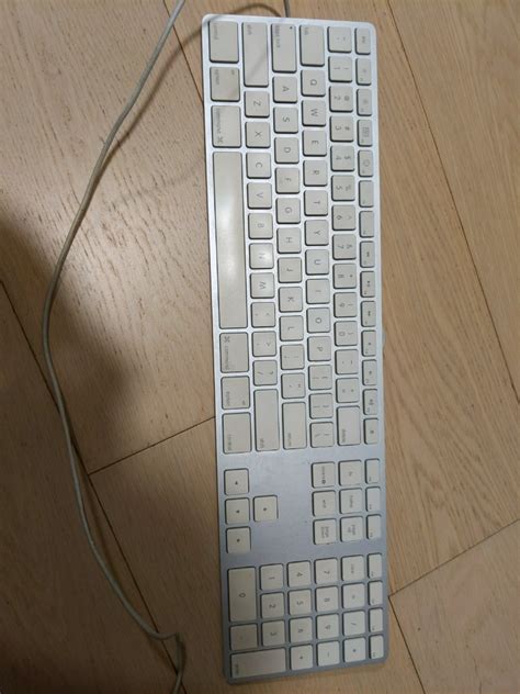 Apple iMac Keyboard, 電腦＆科技, 電腦周邊及配件, 電腦鍵盤及相關產品 - Carousell