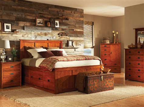 American Mission II Pedestal Bed Bedroom by | HOM Furniture