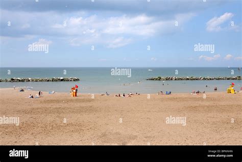 People on the beach at Lakeview Park in Lorain, Ohio, on Lake Erie, USA ...