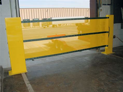 Dok-Guardian LD | Loading Dock Safety Barriers | Rite-Hite