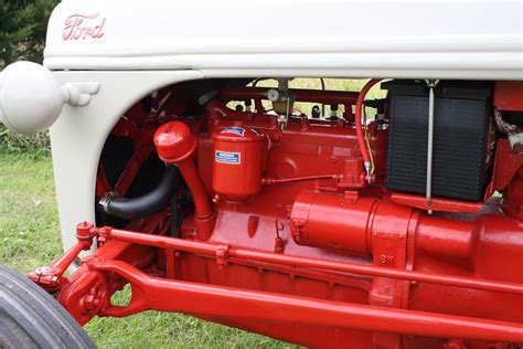 1948 FORD 8N TRACTOR | 8n ford tractor, Ford tractors, Tractors