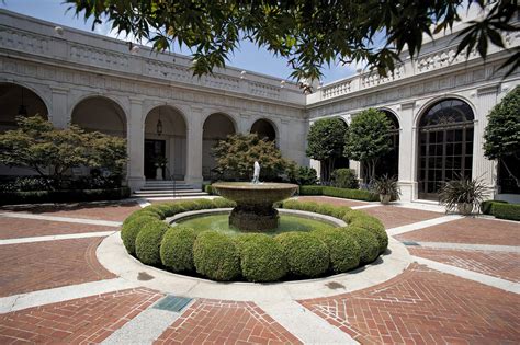 Freer Gallery of Art: Courtyard Garden - Smithsonian Gardens