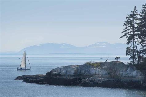 Vancouver Island from Lighthouse park [OC] : r/VancouverIsland