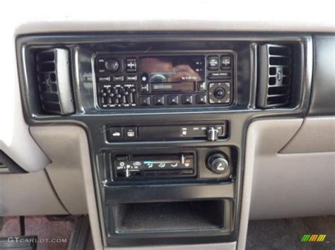 1993 Dodge Grand Caravan - Information and photos - MOMENTcar