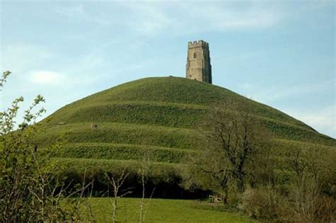 Avalon: A Real Island Obscured by Legend, or Just a Legendary Island? | Ancient Origins