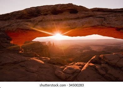 2,595 Mesa Arch Sunrise Images, Stock Photos & Vectors | Shutterstock