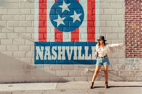 6 Of The Best Murals In Nashville, Tennessee | Postcards From Hawaii