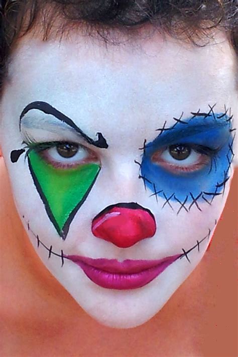 clown face paint scary - Queen-Size E-Zine Picture Library