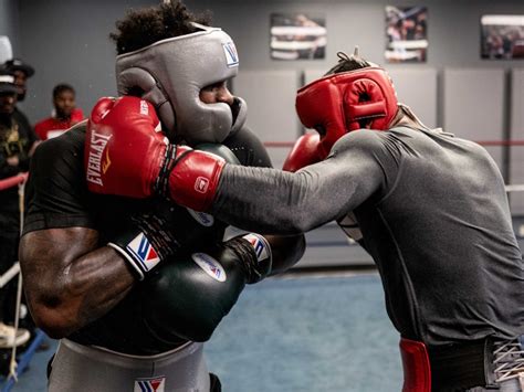 Photos: Jermall Charlo Putting in Work For Jose Benavidez Showdown ...