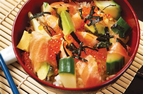 Chirashi recipe | Prawns, smoked salmon and rice | Nourish magazine Australia