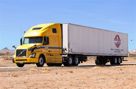 yellow and white volvo truck free image | Peakpx