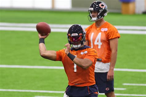 Bears 2023 minicamp: Photos from Tuesday’s practice