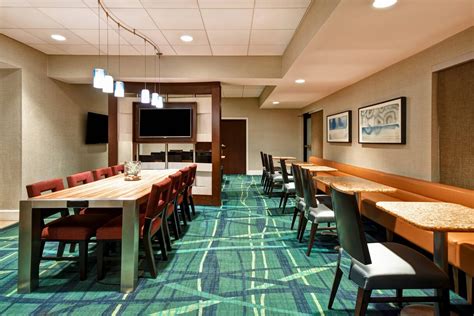 BWI Airport Hotel Photos | SpringHill Suites Baltimore BWI Airport