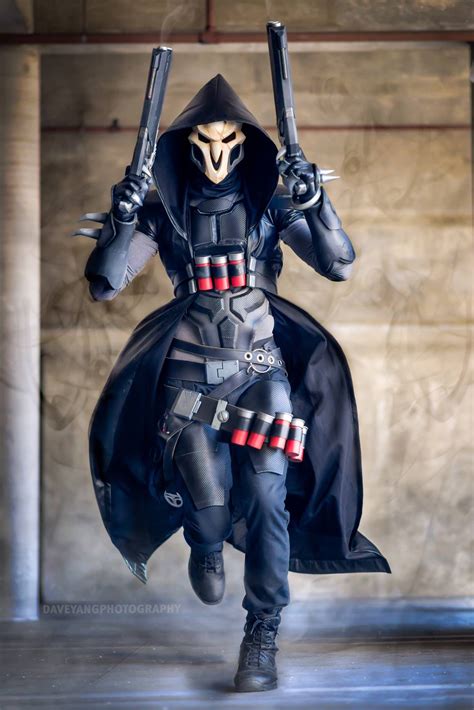 Reaper from Overwatch by Henchmen Props and Cosplay. Amazing. | Cosplay outfits, Cosplay ...