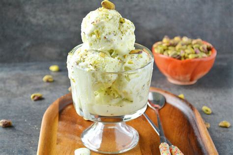 No cook homemade Pistachio Icecream, homemade pistachio icecream free of ice Crystal, homemade ...