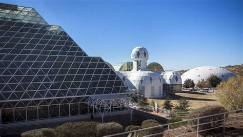 'Spaceship Earth' explores the controversial Biosphere 2 project