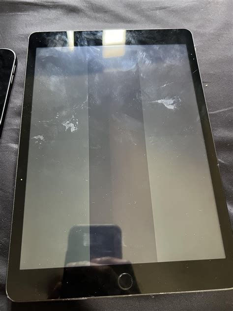 iPad 7th gen screen replacement : r/ipad