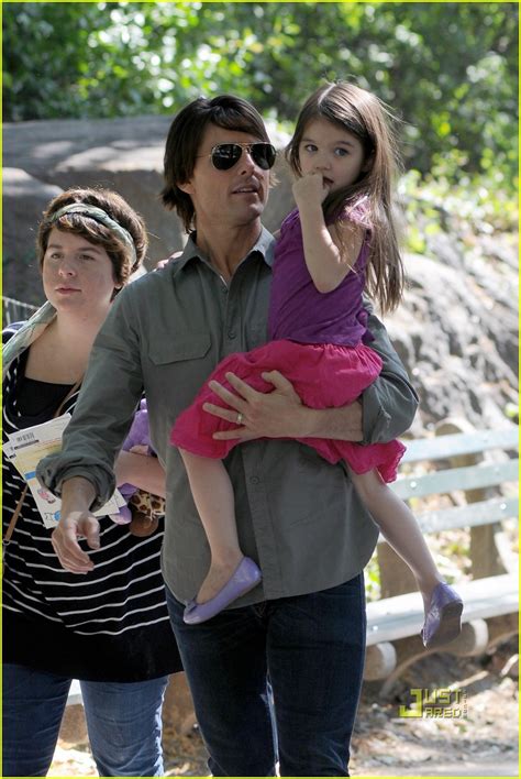 Tom Cruise and his kids in Central Park!: ohnotheydidnt — LiveJournal