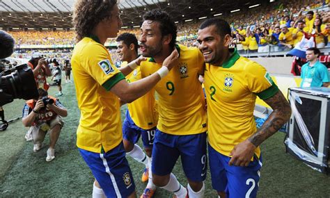 Hinchas del Flamengo piden la contratación de David Luiz